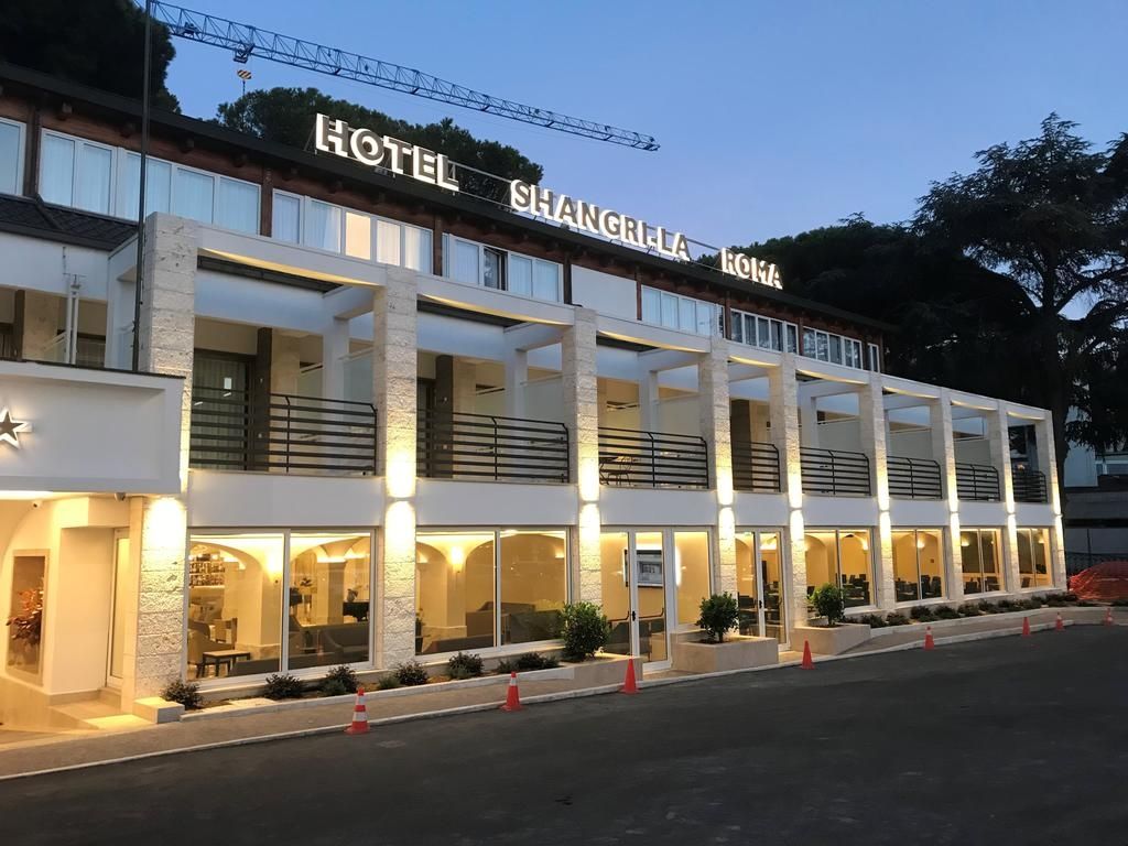 Shangri-la Hotel 4*